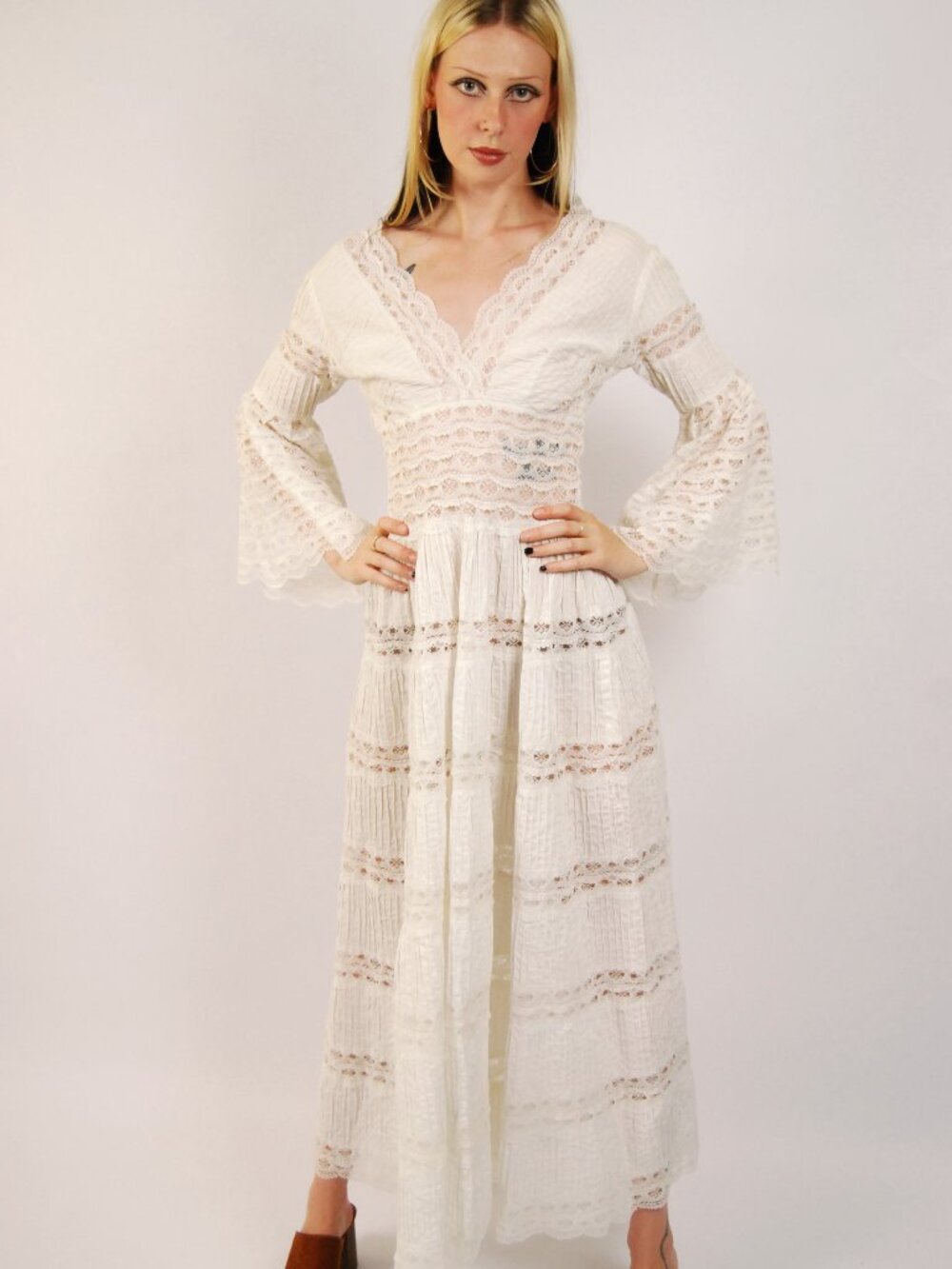 70s Prairie Maxi Dress (M) medium white vintage bell sleeve boho hippie